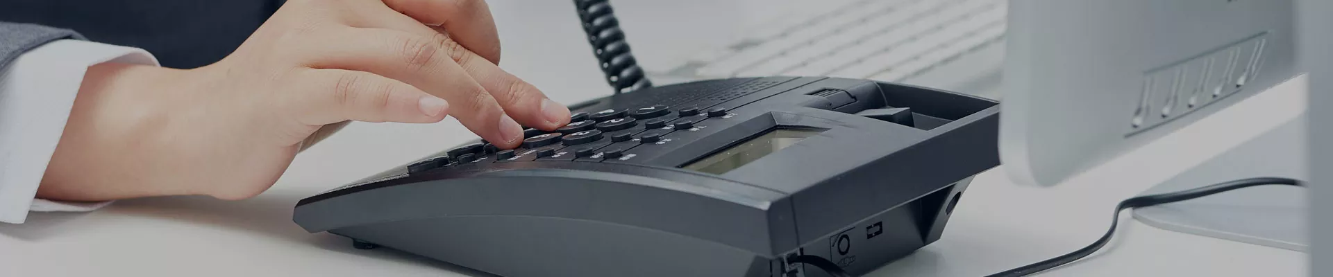 Liên hệ với chúng tôi